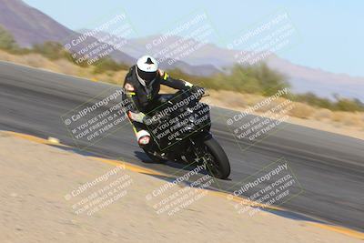 media/Dec-10-2023-SoCal Trackdays (Sun) [[0ce70f5433]]/Turn 10 Inside (140pm)/